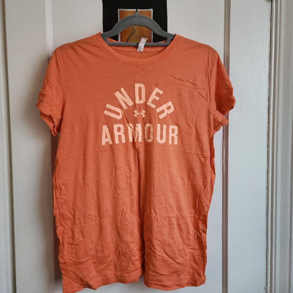 Under Armour t-shirt